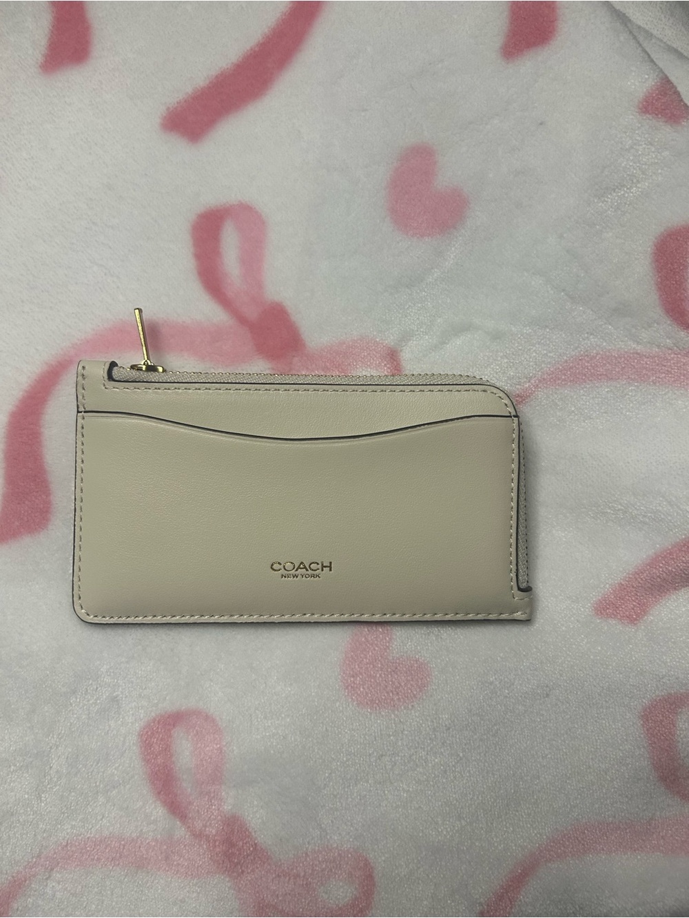 Coach Slim Zip Card Case Wallet in Light Cream with Gold Hardware